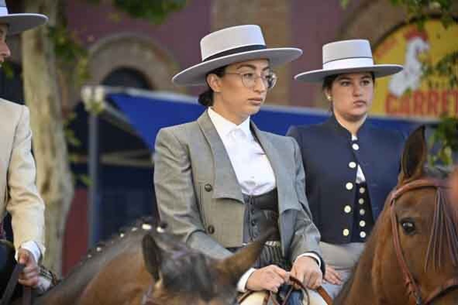 Las mejores imágenes de los peregrinos en la salida de Emigrantes