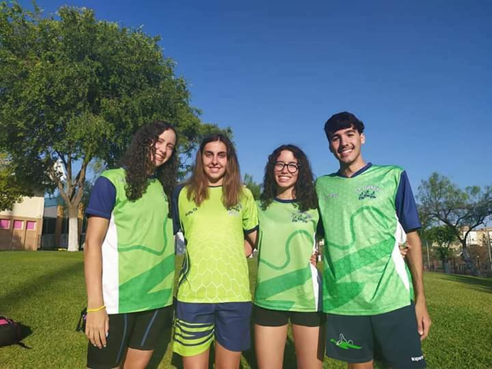 Los representantes del Club Natación Colombino en el Andaluz.