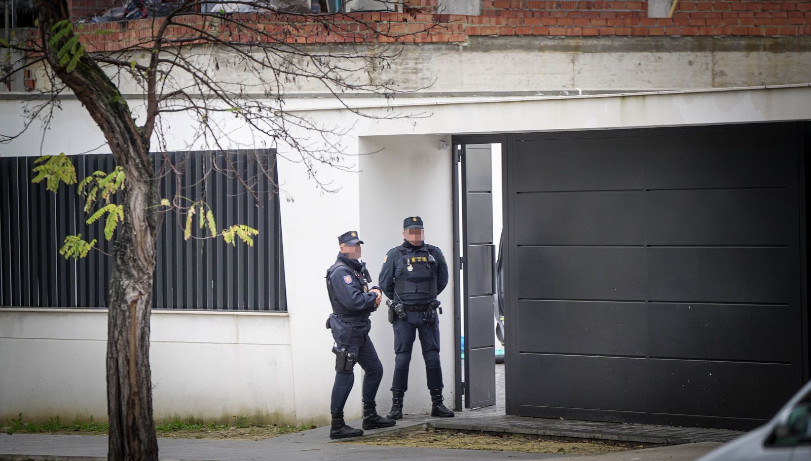 Imágenes de la operación policial en la avenida Cruz Roja de Jerez