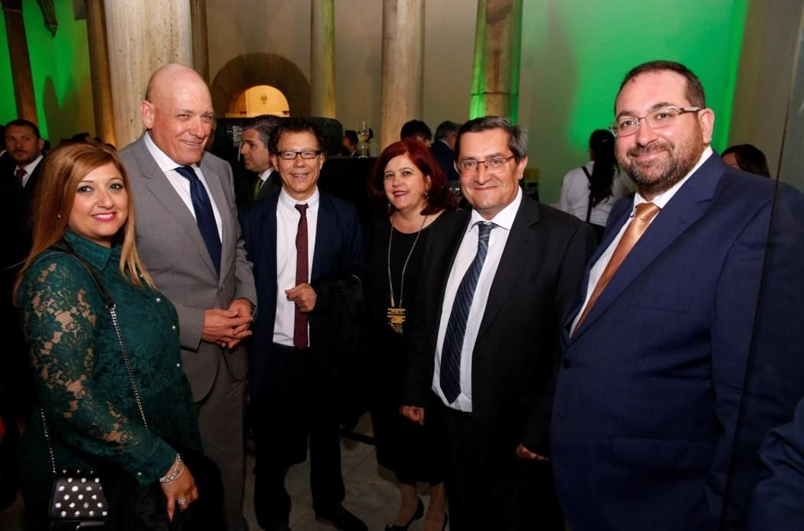 La responsable de Fermasa junto a Gerardo Sánchez, Reynaldo Fernández, Elvira Ramón, José Entrena y Germán González.