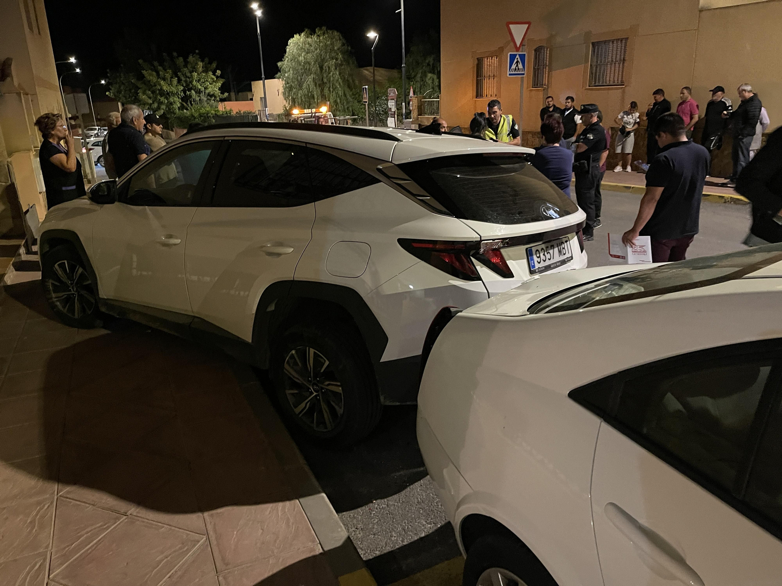 Las imágenes del brutal accidente en una calle de Vera, este domingo