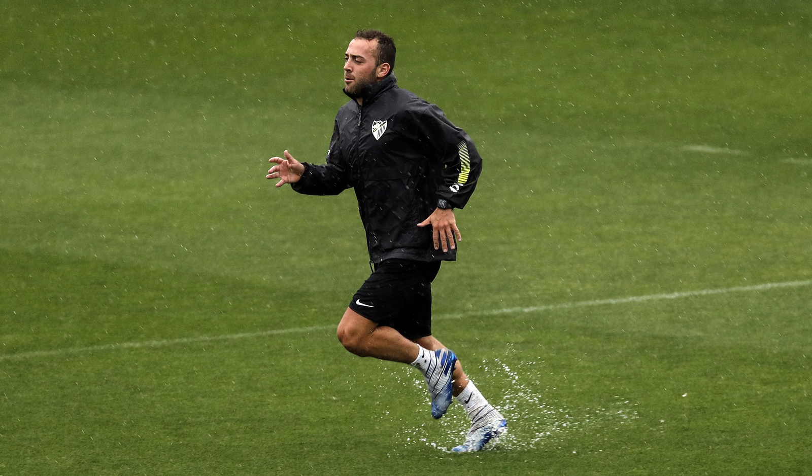 Agua de mayo en La Rosaleda