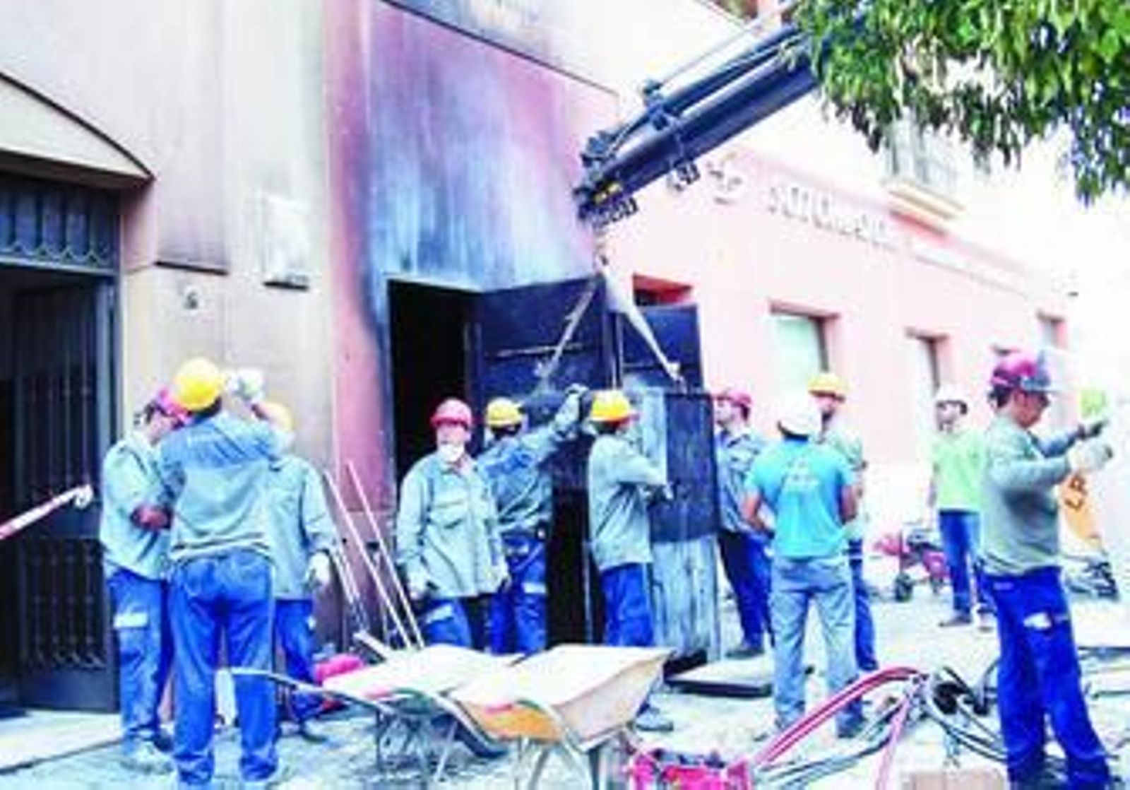 Imagen del edificio tras el incendio.