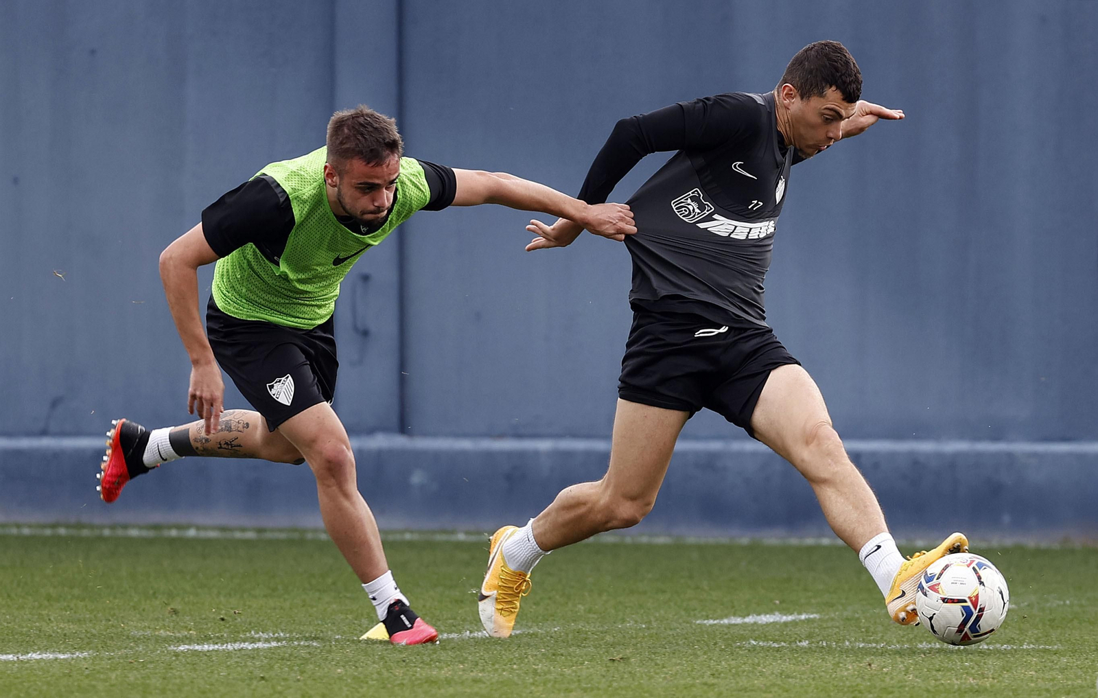 Rahmani e Ismael Casas, durante el entrenamiento. Rahmani e Ismael Casas, durante el entrenamiento.