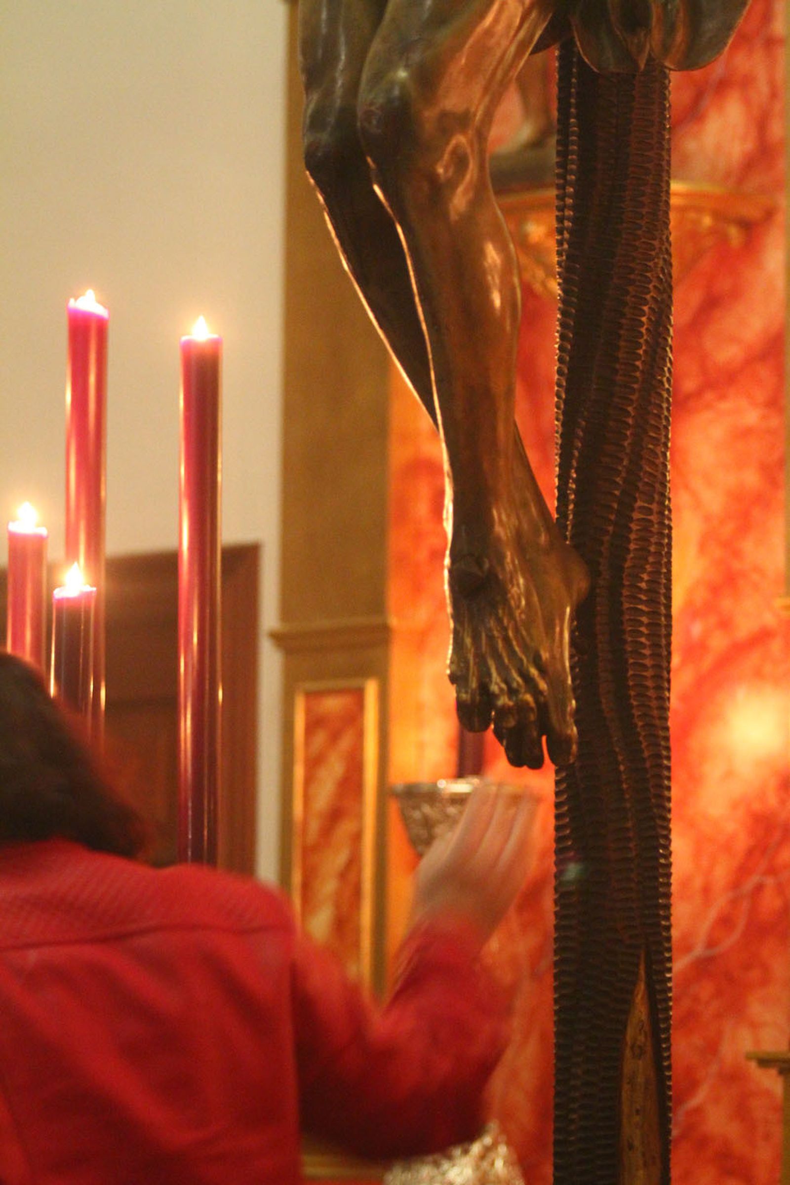 Imágenes del besapiés al Santísimo Cristo de la Expiración