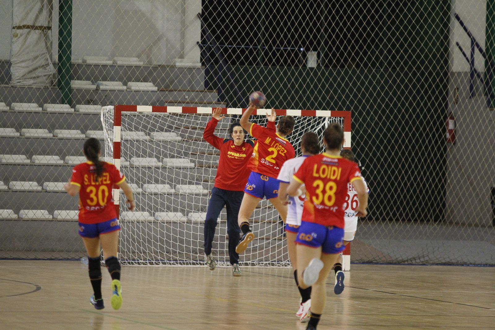 Fotogalería 'guerreras de balonmano'. Entrenamiento Selección Española