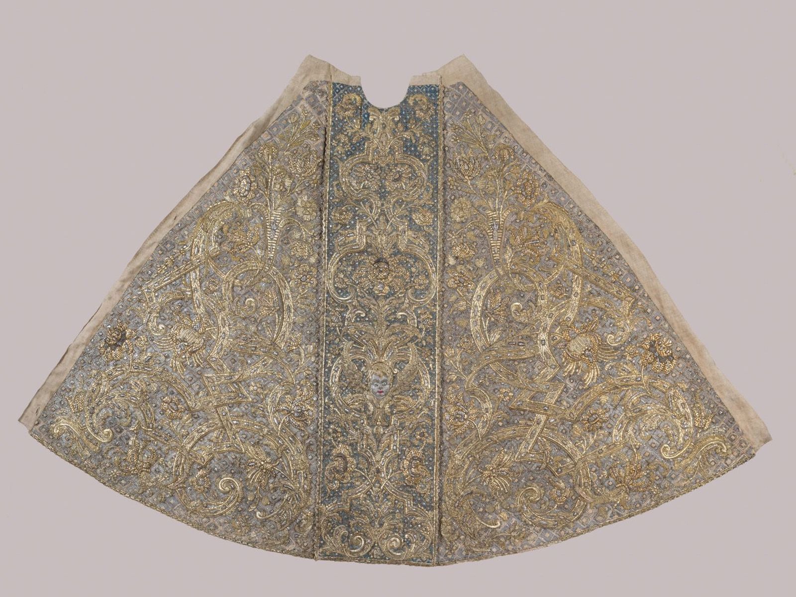 La saya ha recuperado buena parte de su esplendor pasado