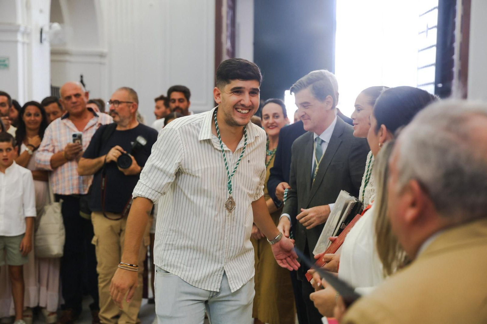 Rocío Chico 2025: Imágenes del acto de Juramento e Imposición de medallas a los nuevos hermanos, último día de triduo y las carreras de cinta a caballo