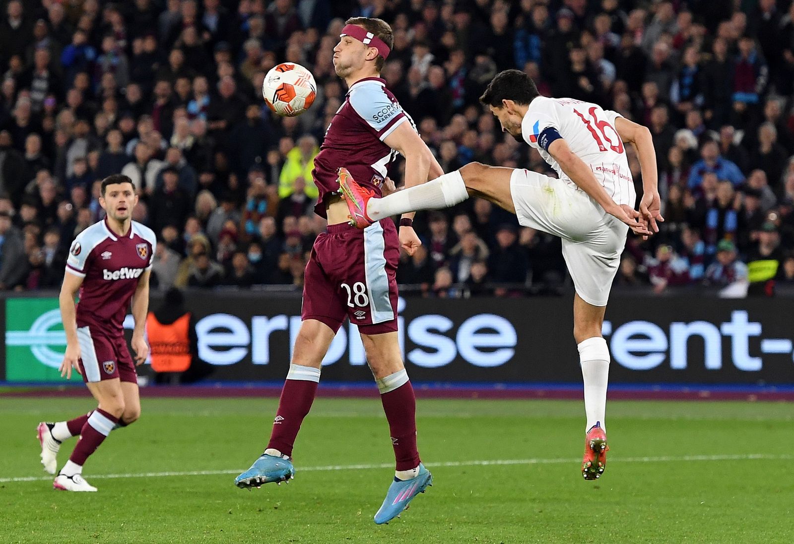 Las imágenes del West Ham - Sevilla