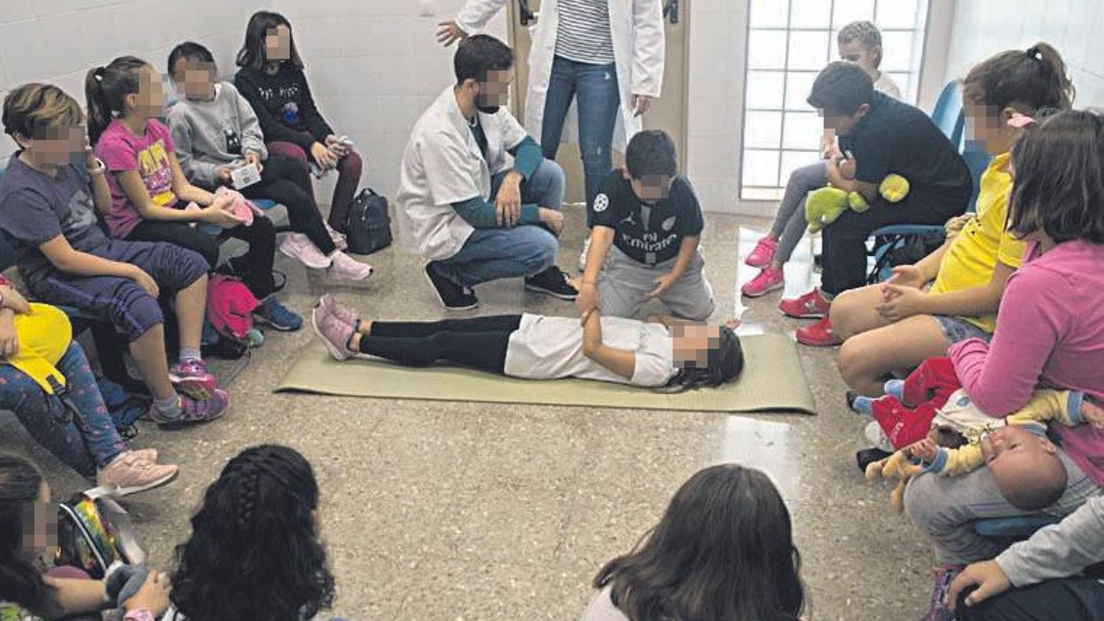 La actividad incluyó un taller de RCPpara los alumnos del Paulo Freire.