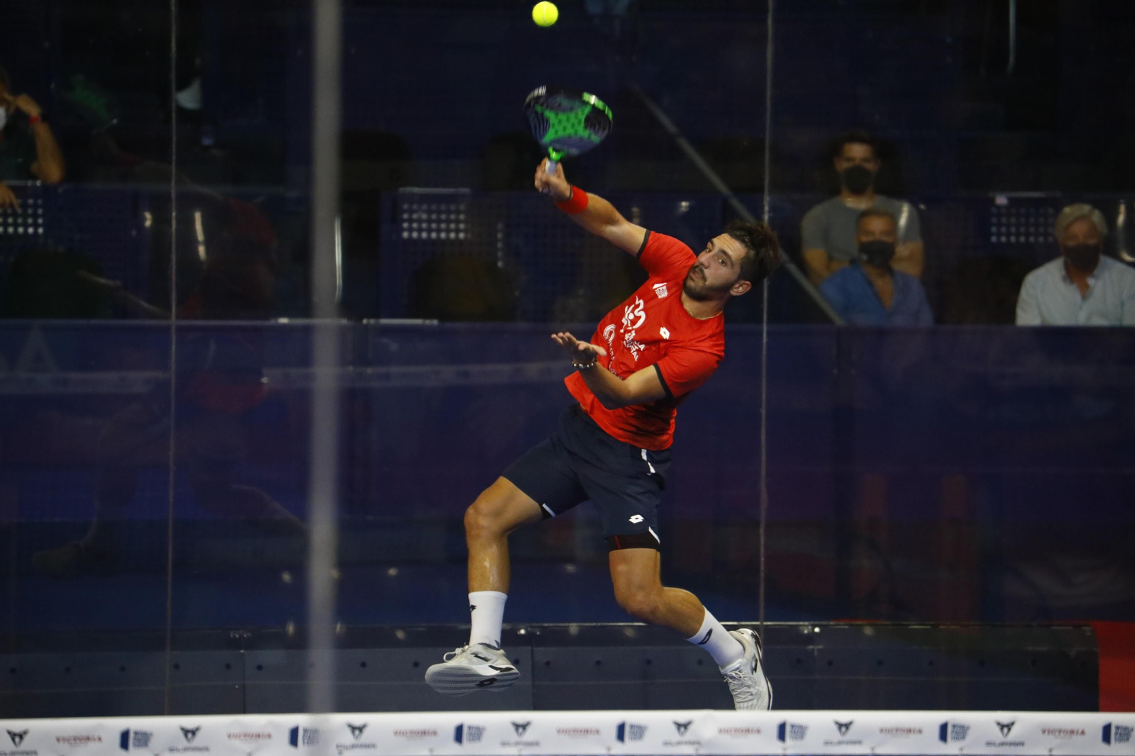 La cara y la cruz de Javi Garrido y Xisco Gil en el World Padel Tour de Córdoba, en imágenes