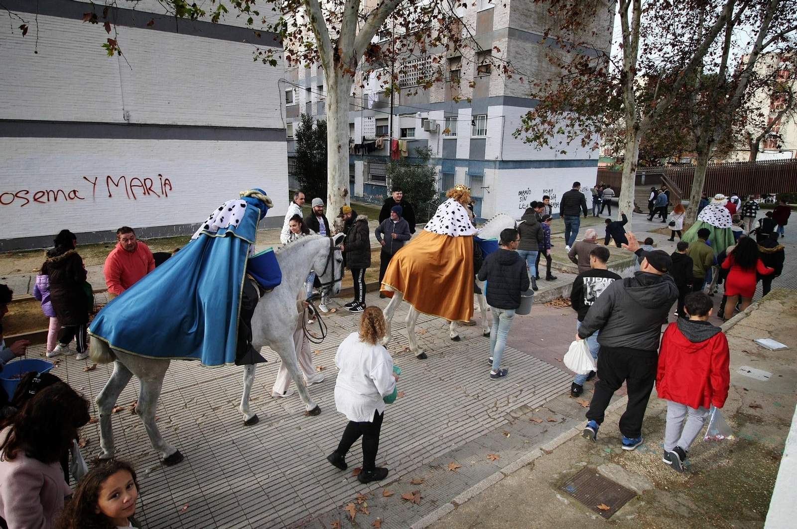 Imágenes de los Reyes Magos en la barriada de la Hispanidad
