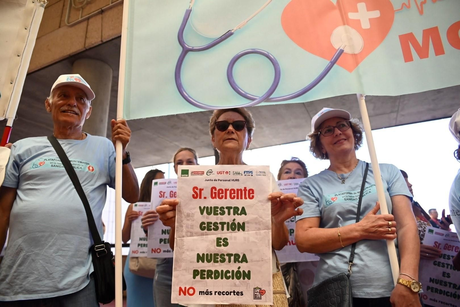 Las imágenes de la manifestación en el Hospital Reina Sofía por los recortes del SAS
