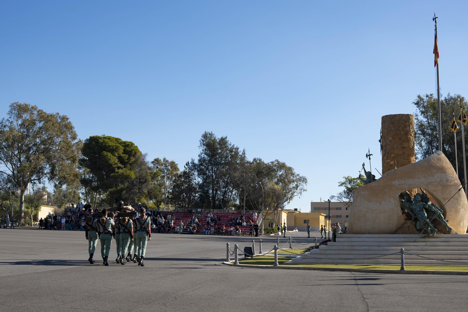 Así conmemora el día de la Inmaculada Concepción la Brigada de la Legión en Almería y despide al contingente que parte a Eslovaquia