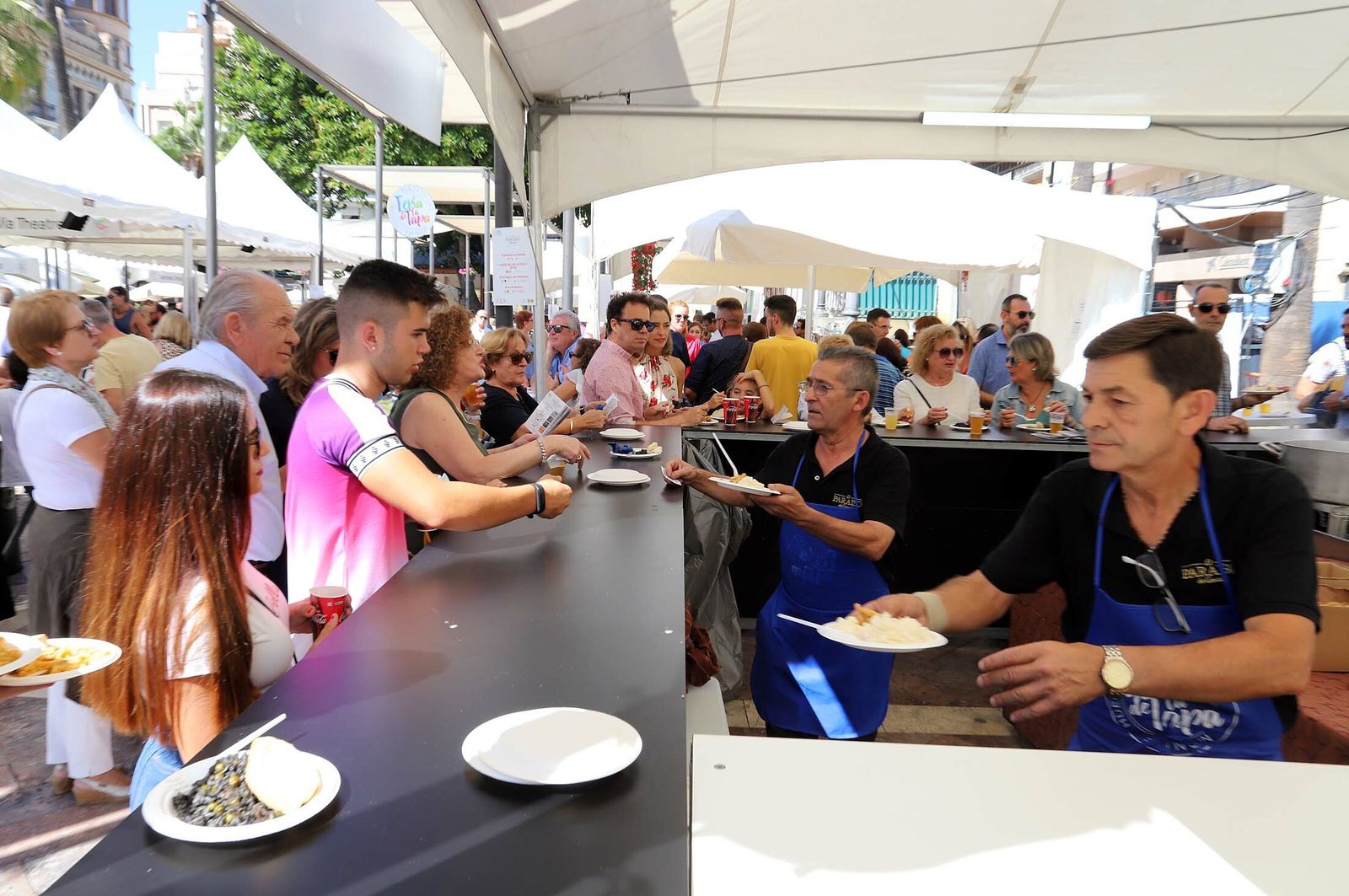 Imágenes de la Feria de la Tapa. Casa Idolina gana el concurso a la mejor tapa