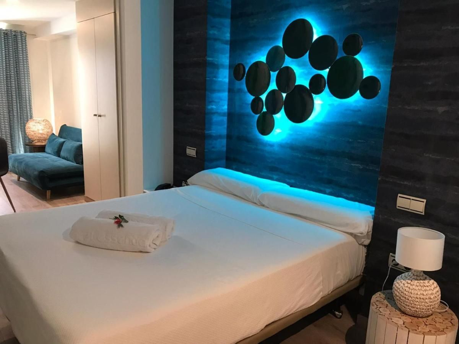 El precioso hotel de Aracena en el que han pasado fin de año Alvaro Escassi y Maria José Suárez