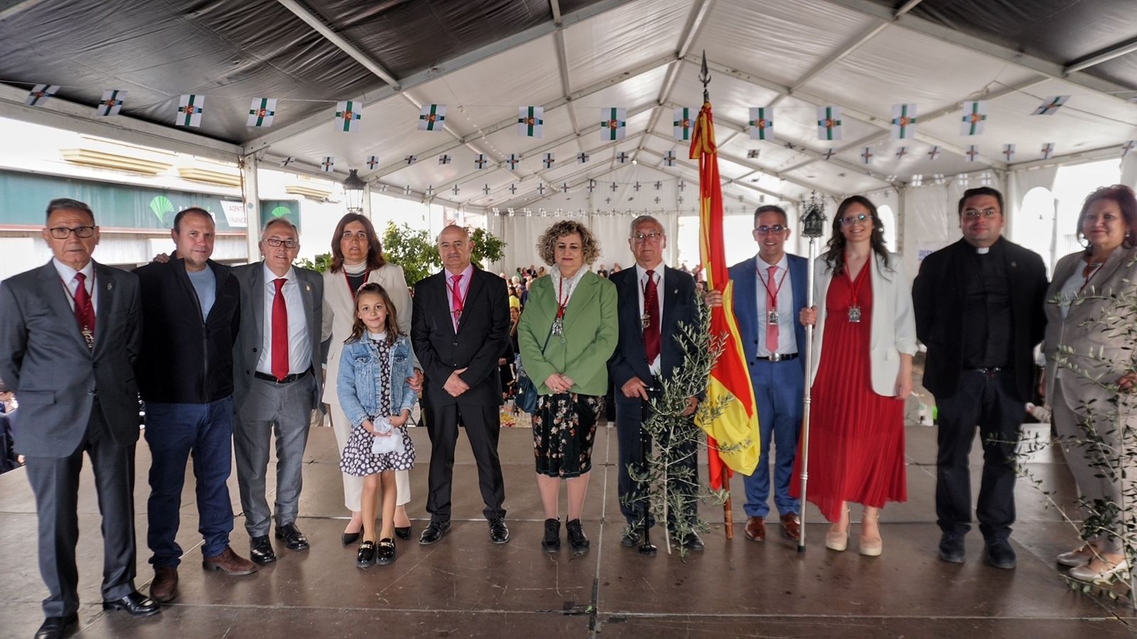 Instantes previos a la subasta del agua en las fiestas patronales de Abla.