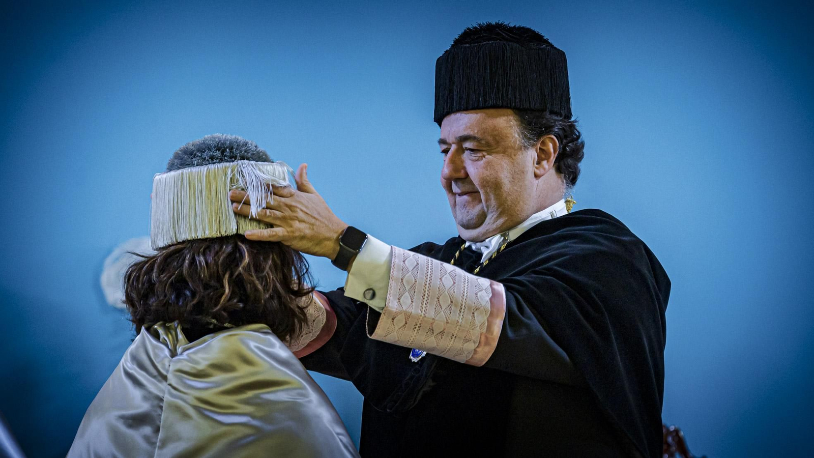 Las mejores imágenes del acto de investidura de doctorados por la UCA