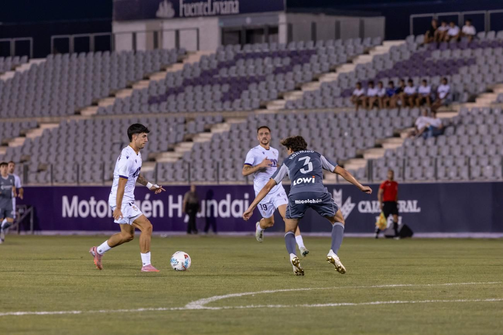Las mejores imágenes del Real Jaén 3 - 2 Granada CF en el XLI Trofeo del Olivo
