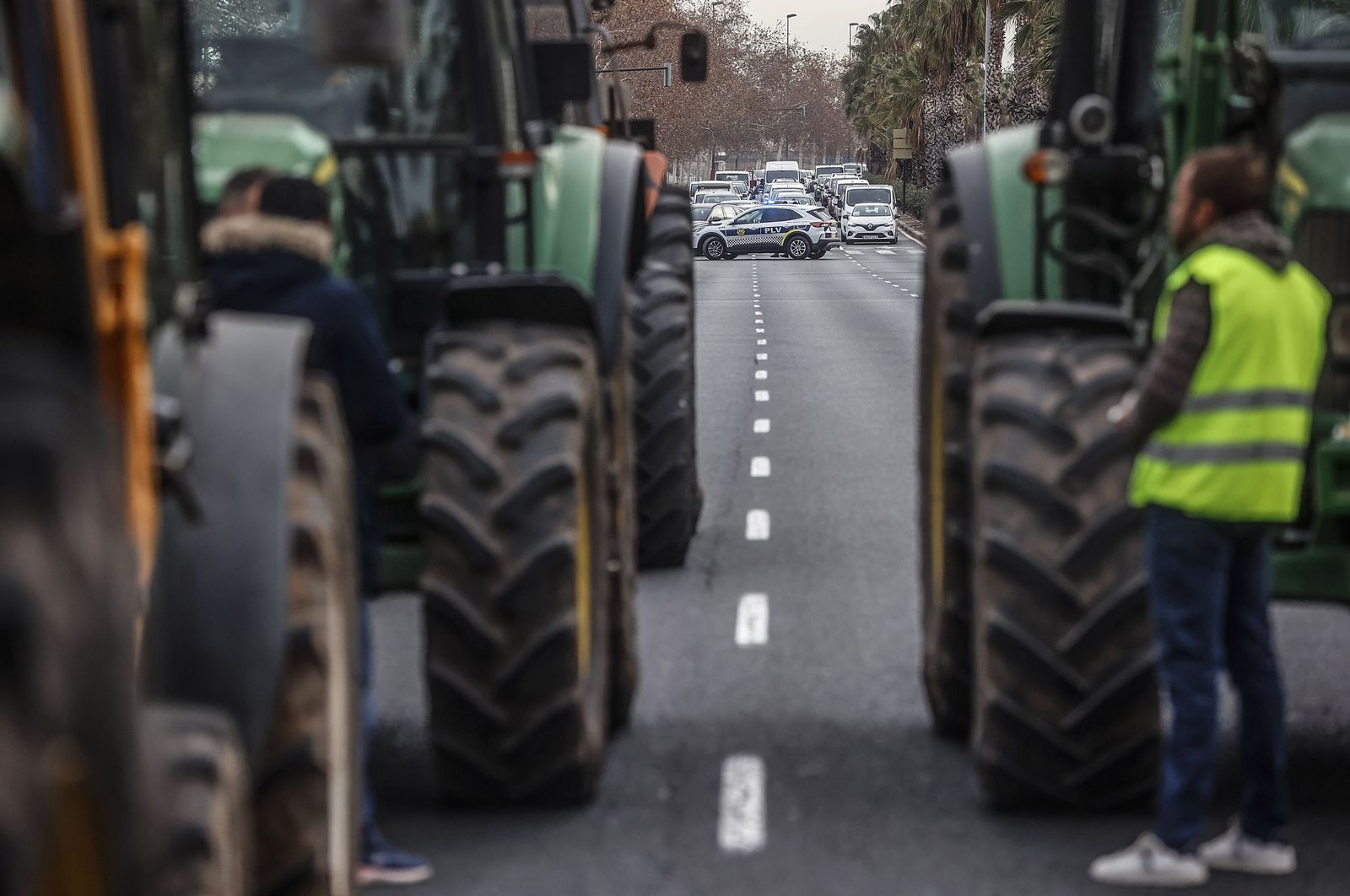 Las imágenes de la tractorada por las carreteras españolas: el campo para las principales vías