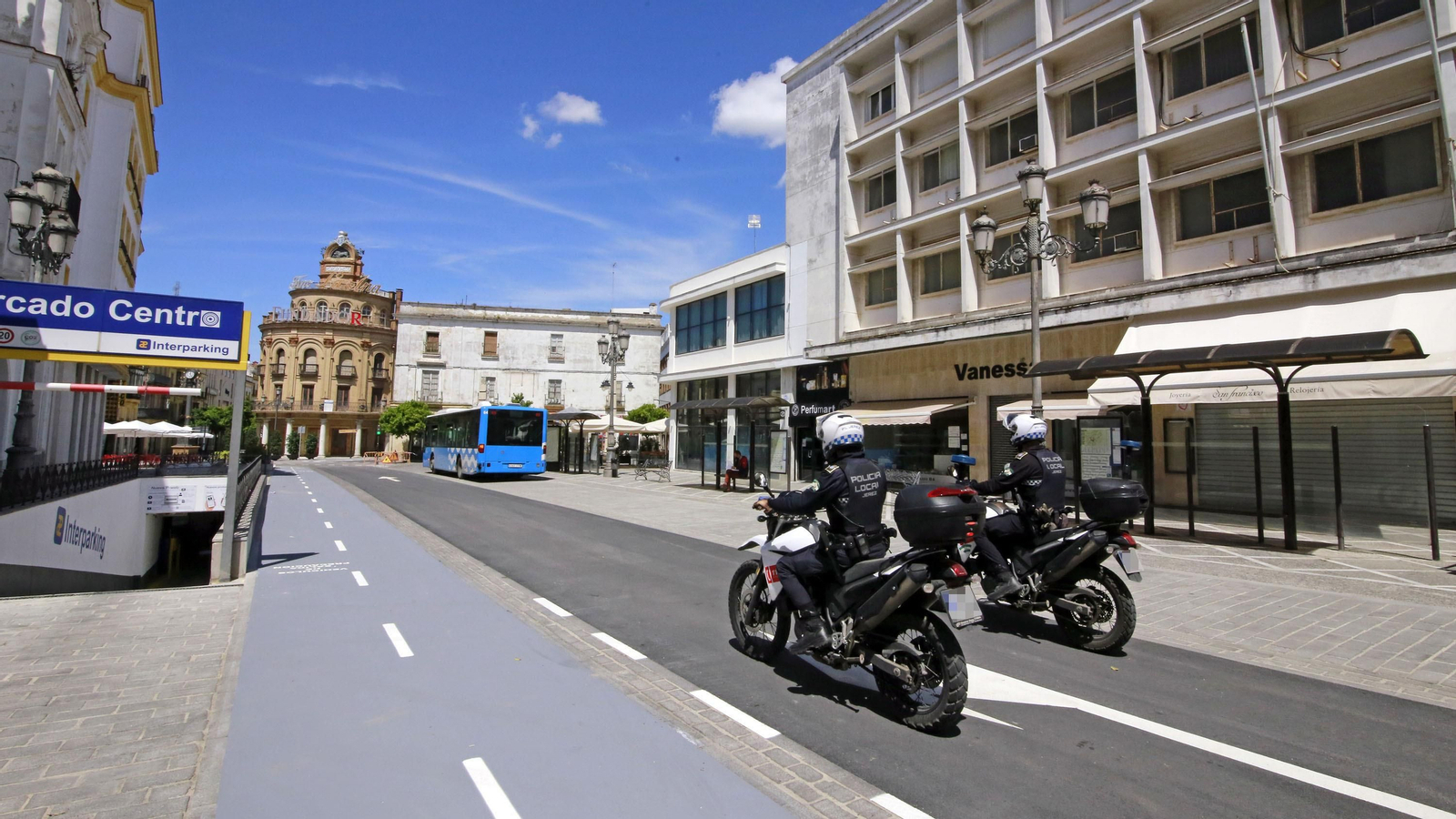 Imágenes de la apertura al tráfico de las calles Corredera, plaza Esteve, Santa María y Cerrón.