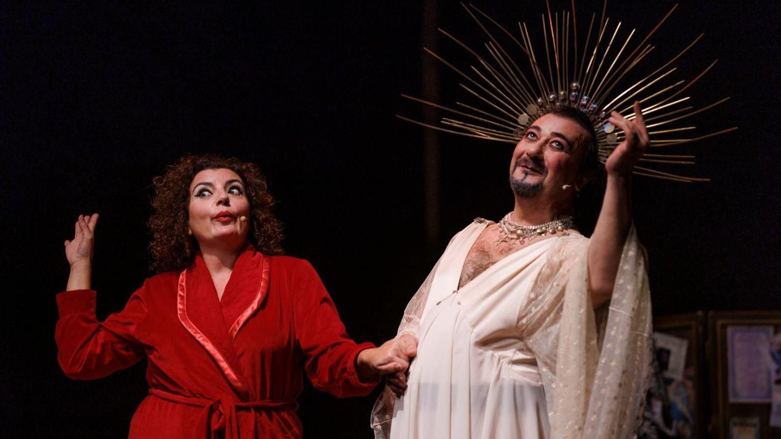 Paz de Alarcón y Juanjo Macías, en 'Alma de cabaret'.