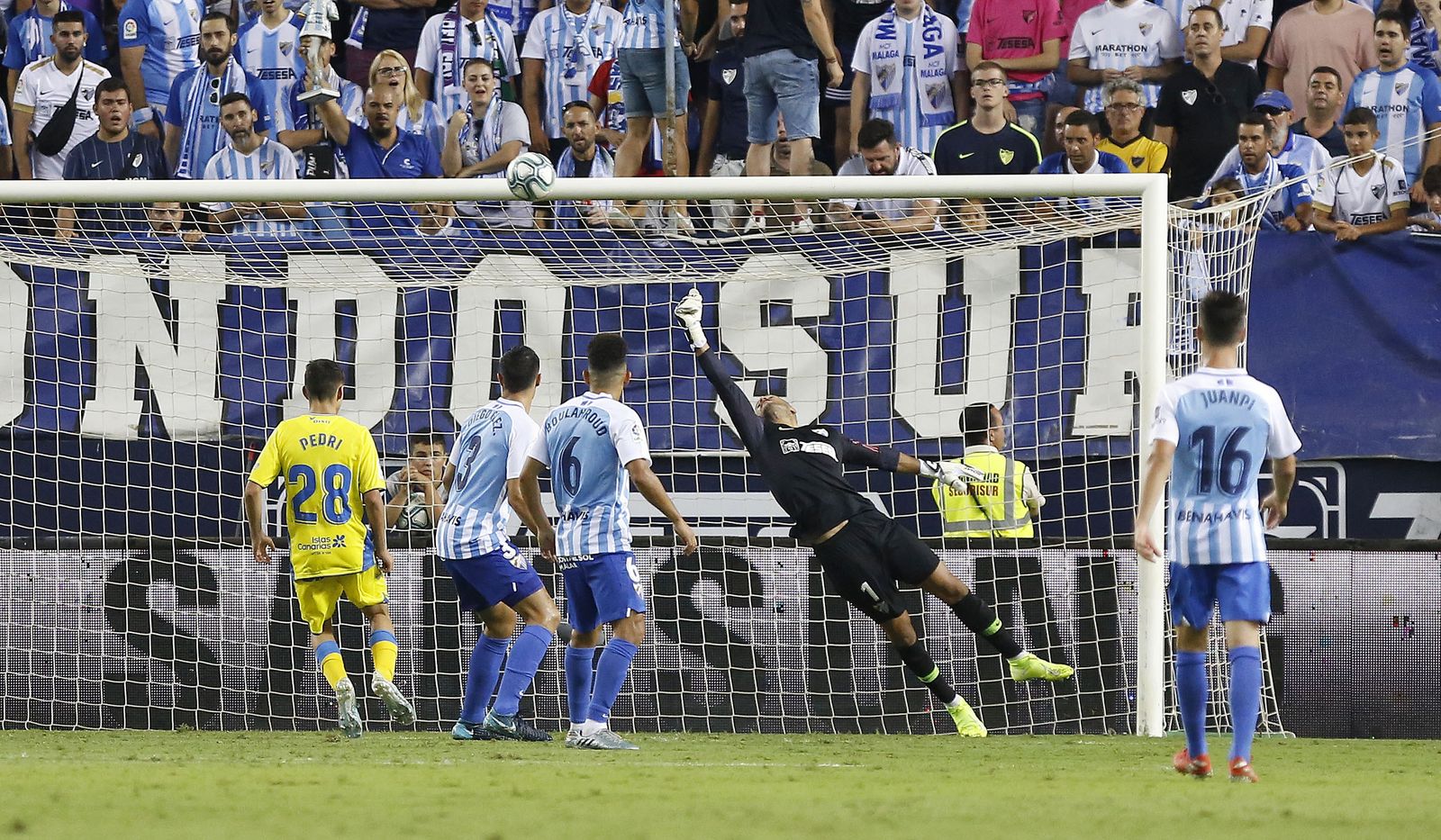 El Málaga CF-Las Palmas, en fotos