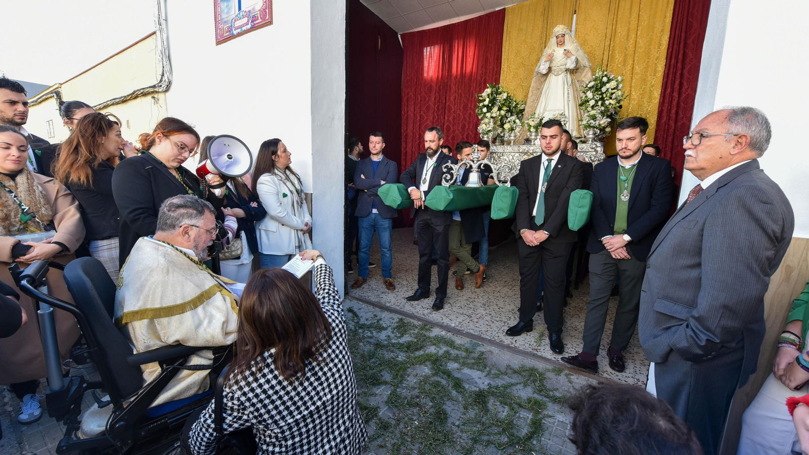 La vuelta de la Virgen de la Esperanza a La Línea, en imágenes