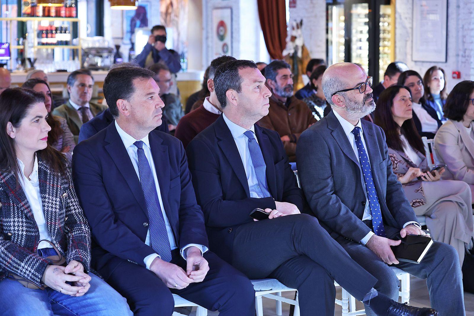 Imágenes de los invitados al Foro Gerardo Rojas