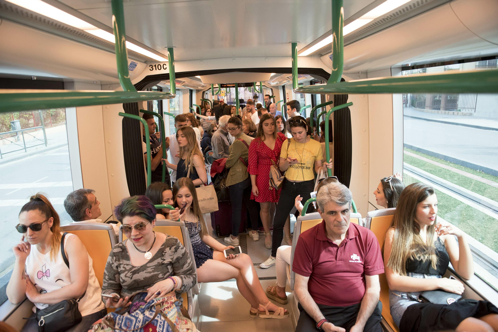 Gran afluencia al Metro en el Corpus