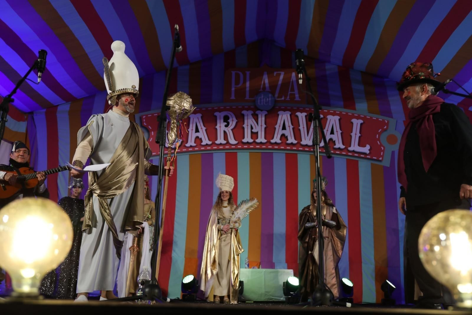 Imágenes del pregón del Dios Melkart en San Fernando.