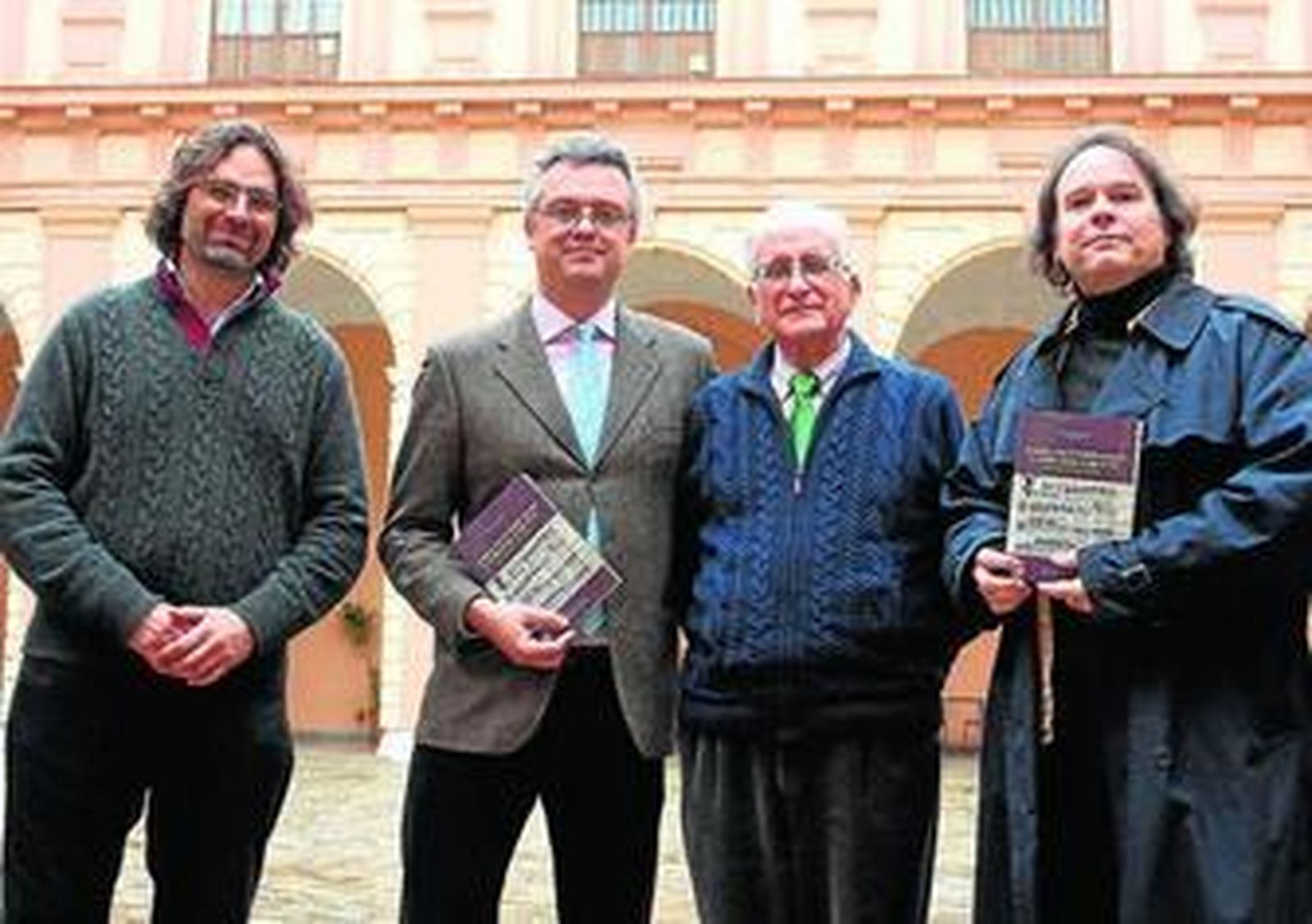 En el centro, Israel Sánchez y José Sánchez, junto a Rafael Jesús Luque y Juan María Suárez.