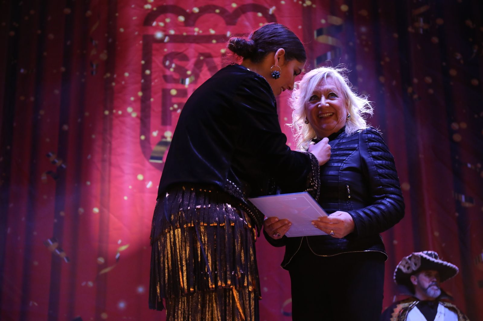 Entrega de los Pierrots y Homenajes al Comparsista, al Corista y al Chirigotero en San Fernando