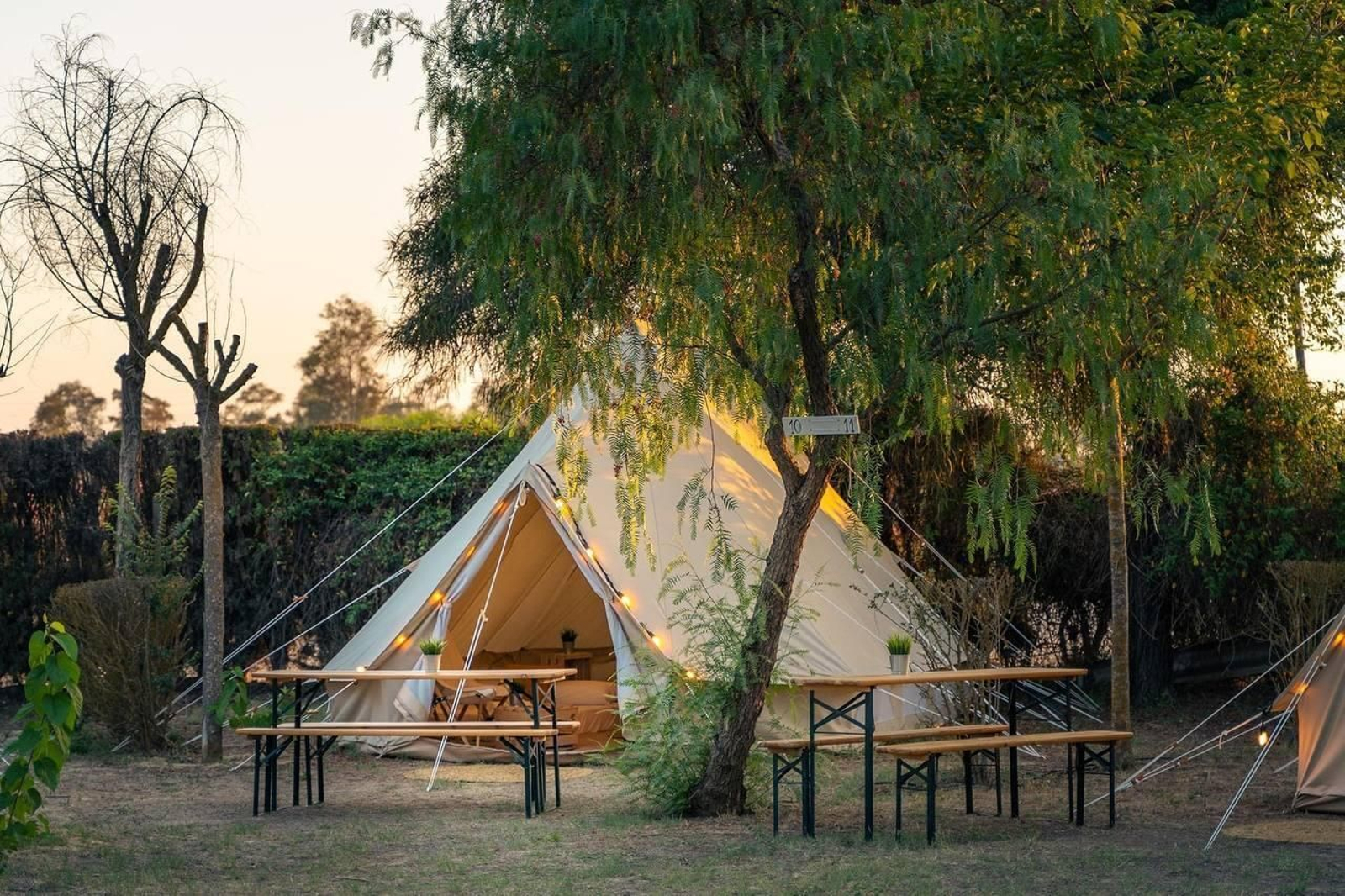 El concepto 'Glamping' lleva a la aldea de El Rocío