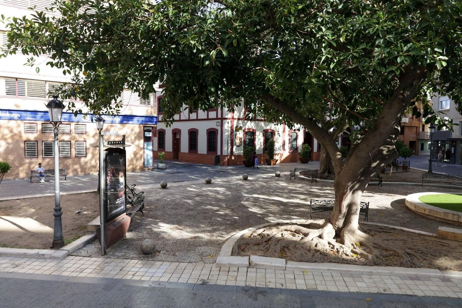 La Plaza Niña. La Plaza Niña.