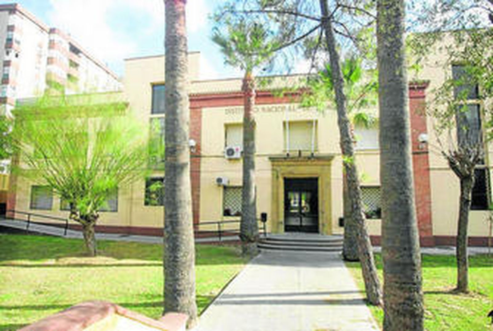 Fachada del IES Kursaal, cuyas obras para la construcción de la primera planta comenaron en 1935.