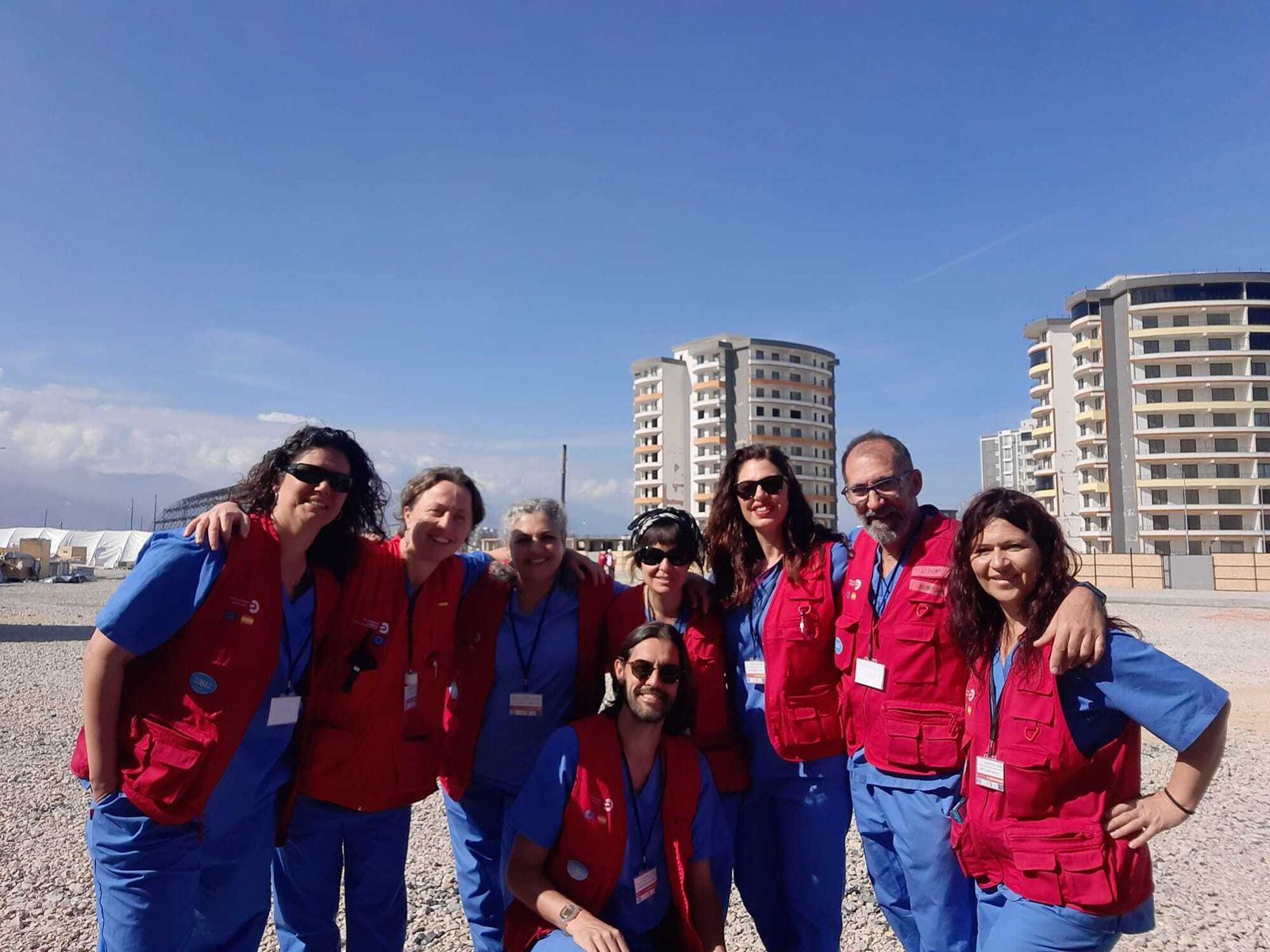 La experiencia de dos sanitarios de Huelva en Turquía tras el terremoto, en imágenes