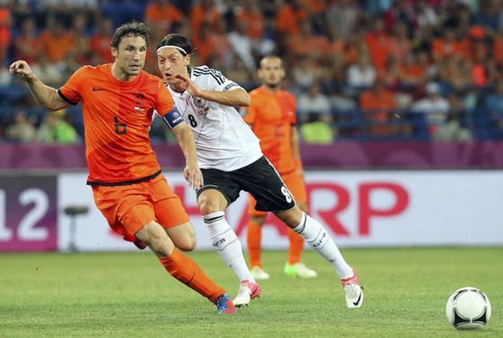 Alemania da un golpe en la mesa al vencer 1-2 a Holanda.

Foto: EFE