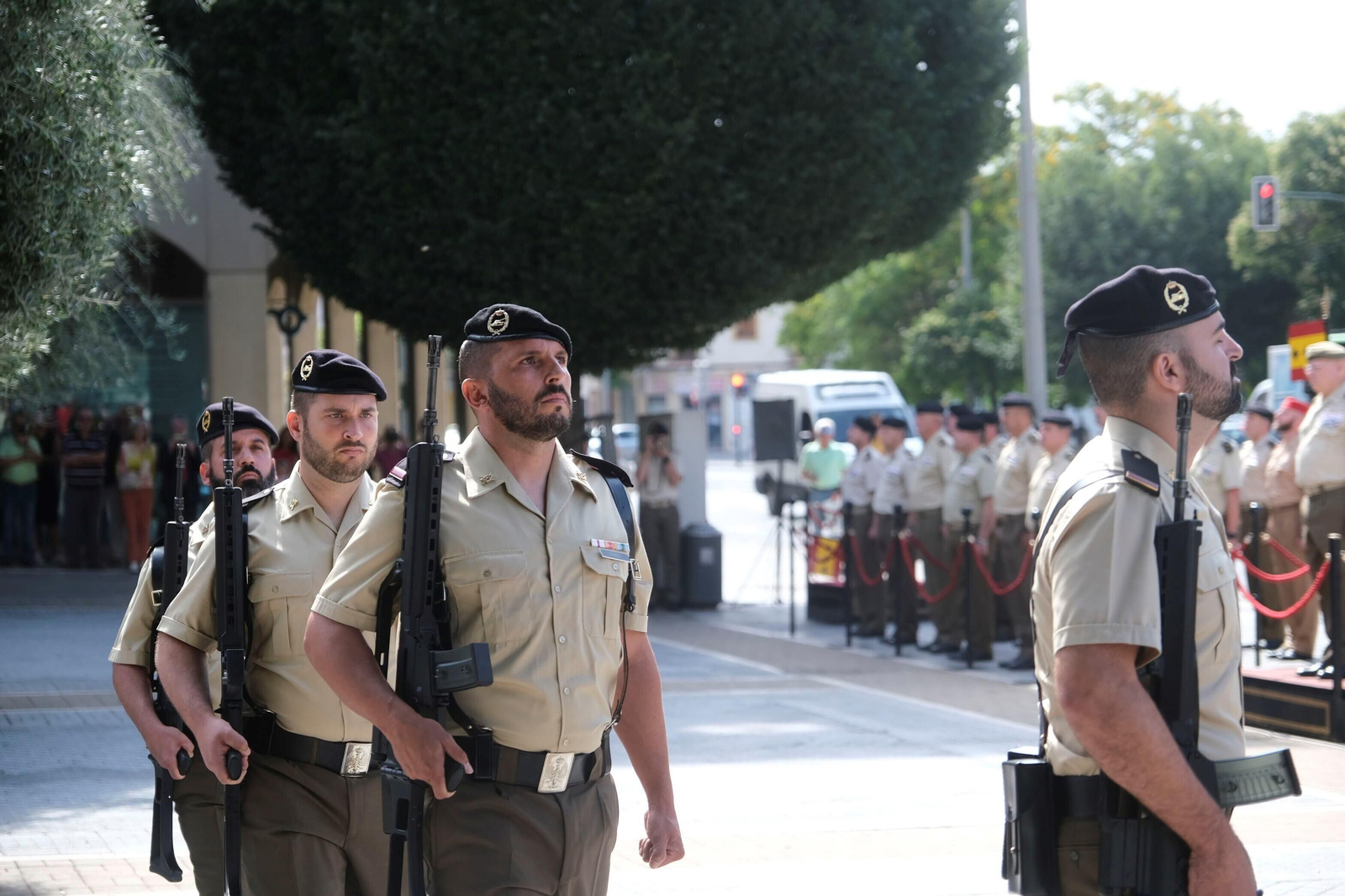 El homenaje de la Brigada de Córdoba al teniente Rafael Carbonell, en imágenes
