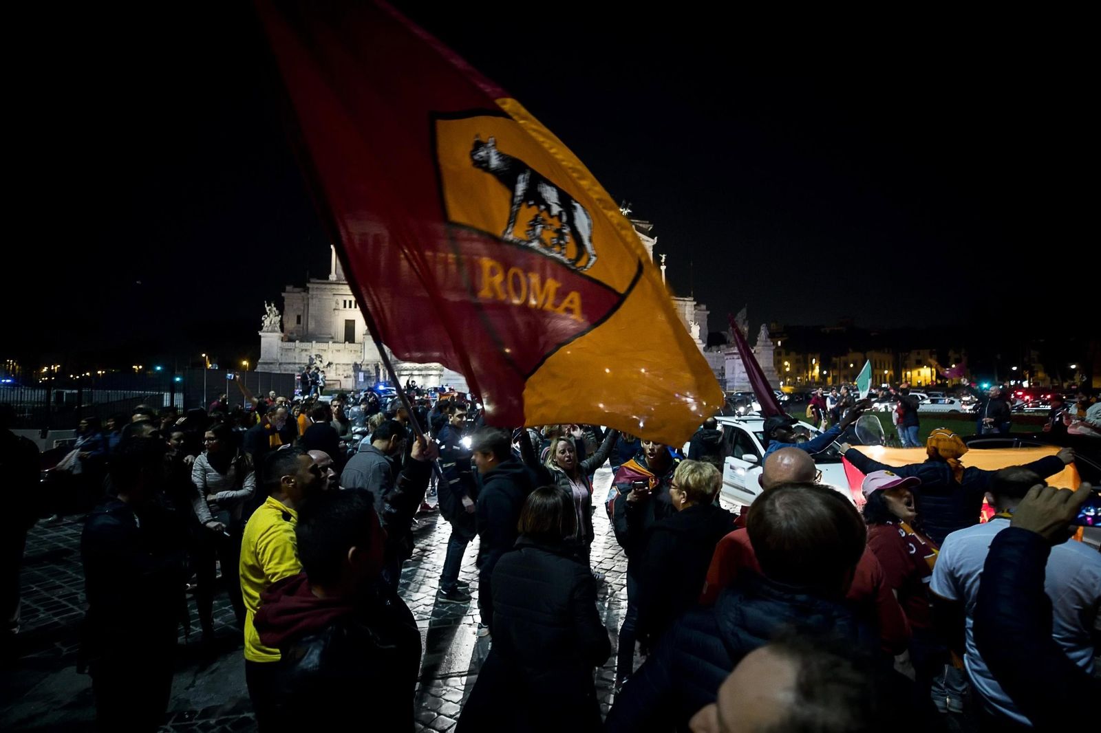Festejos en la Plaza Venezia.