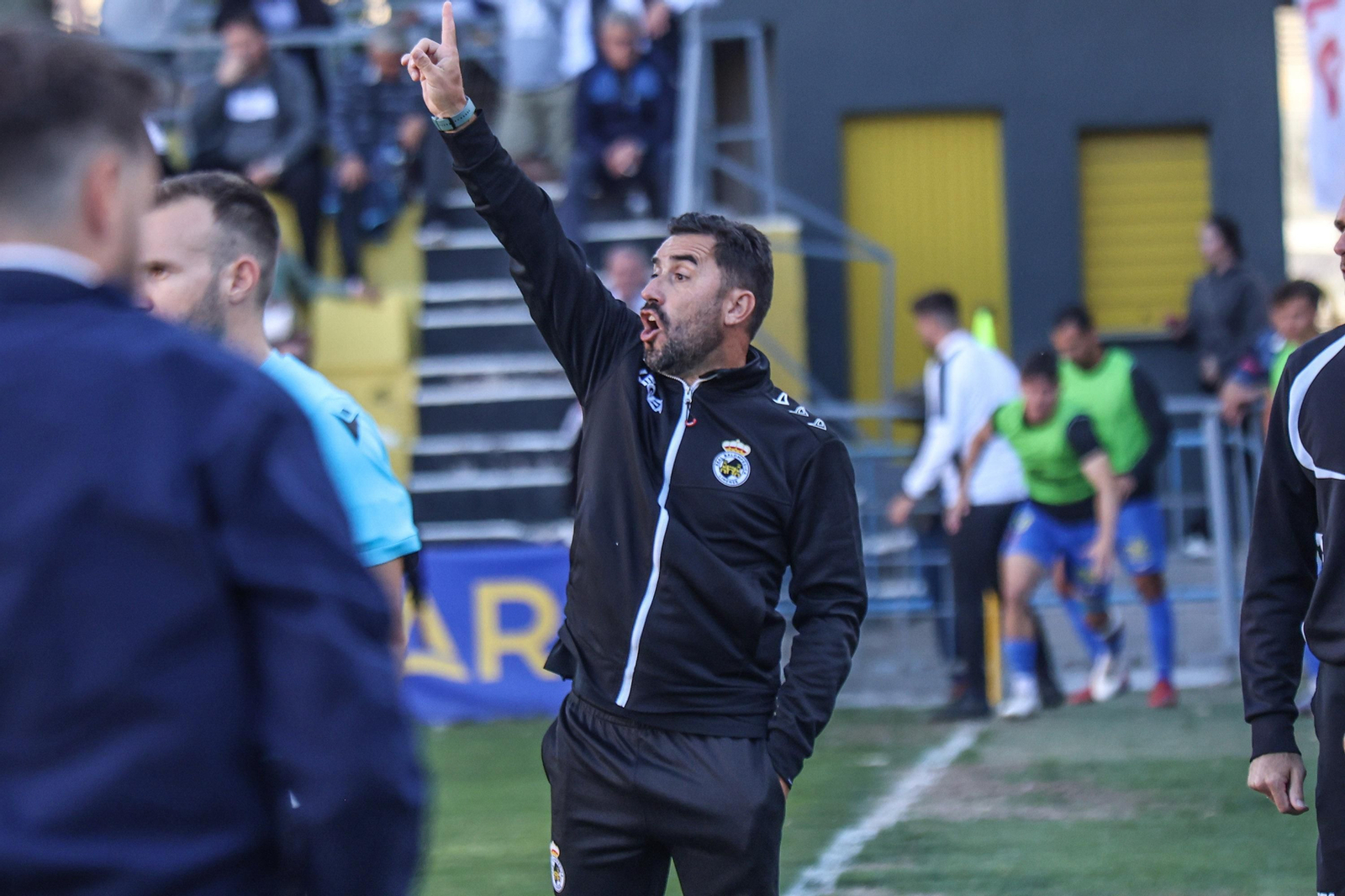 Las fotos del Orihuela-Balona de Segunda Federación (1-2)