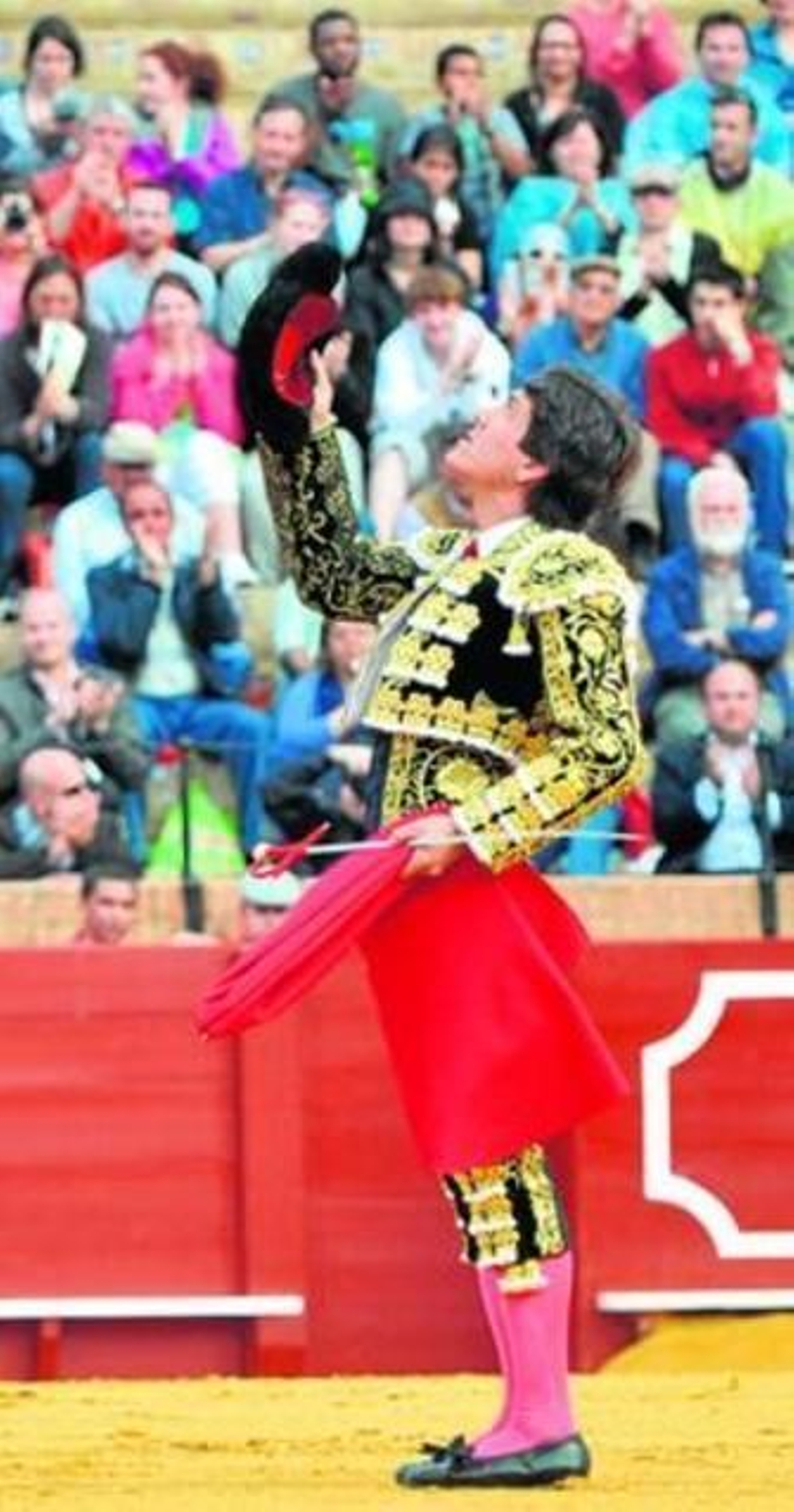 Antonio Barrera, en el emotivo brindis a su padre, de cuerpo presente, a quien entierra hoy.