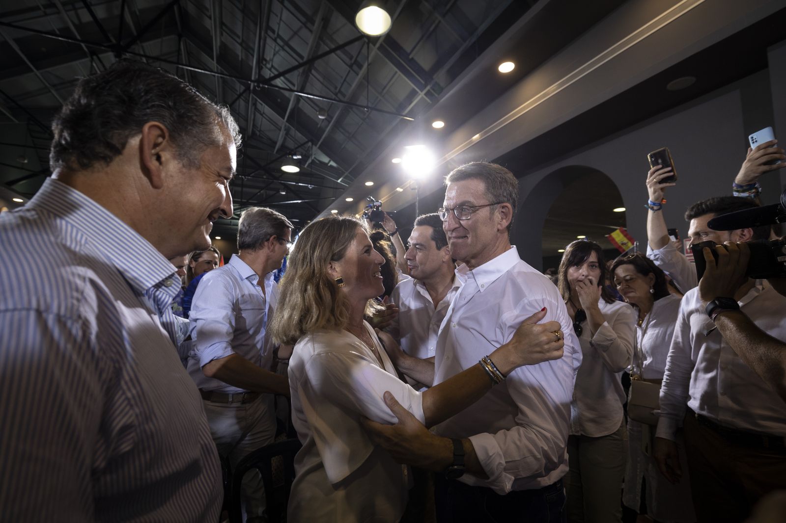 Las imágenes del mitin de Alberto Nuñez Feijoó en Cádiz