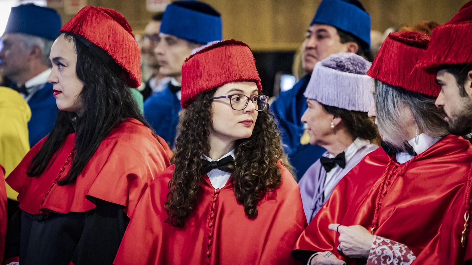 Las mejores imágenes del acto de investidura de doctorados por la UCA