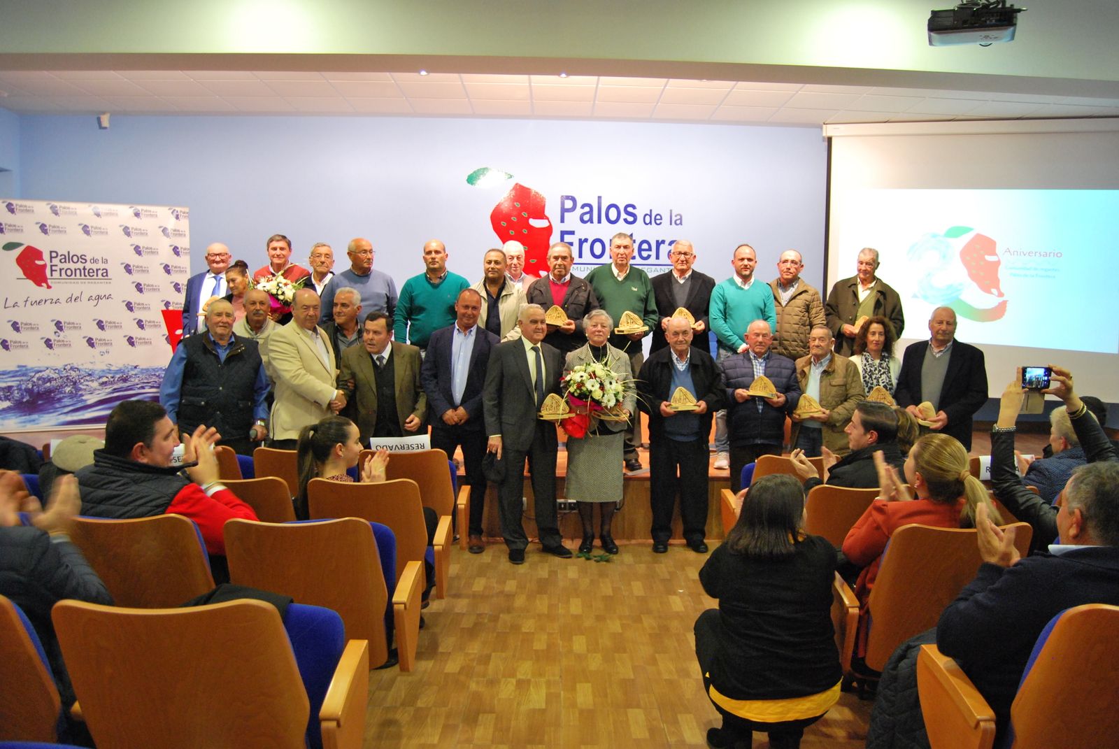 Homenaje de la Comunidad de Regantes de Palos de la Frontera.
