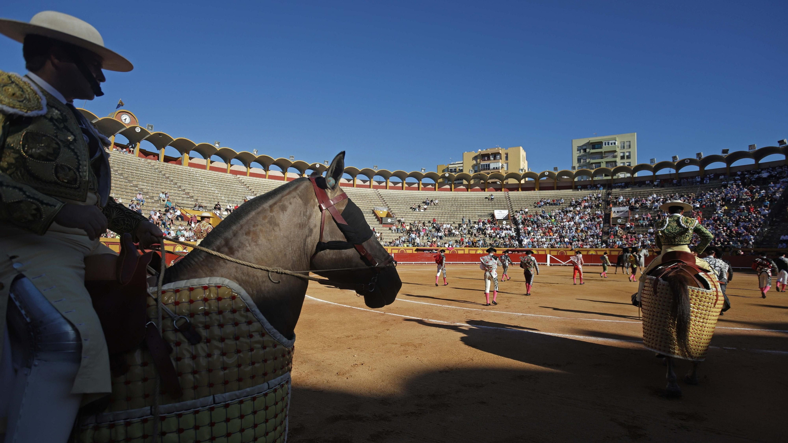 Fotos de la corrida del sábado de la Feria Taurina de Algeciras: Ferrera, Chacón y López Simón