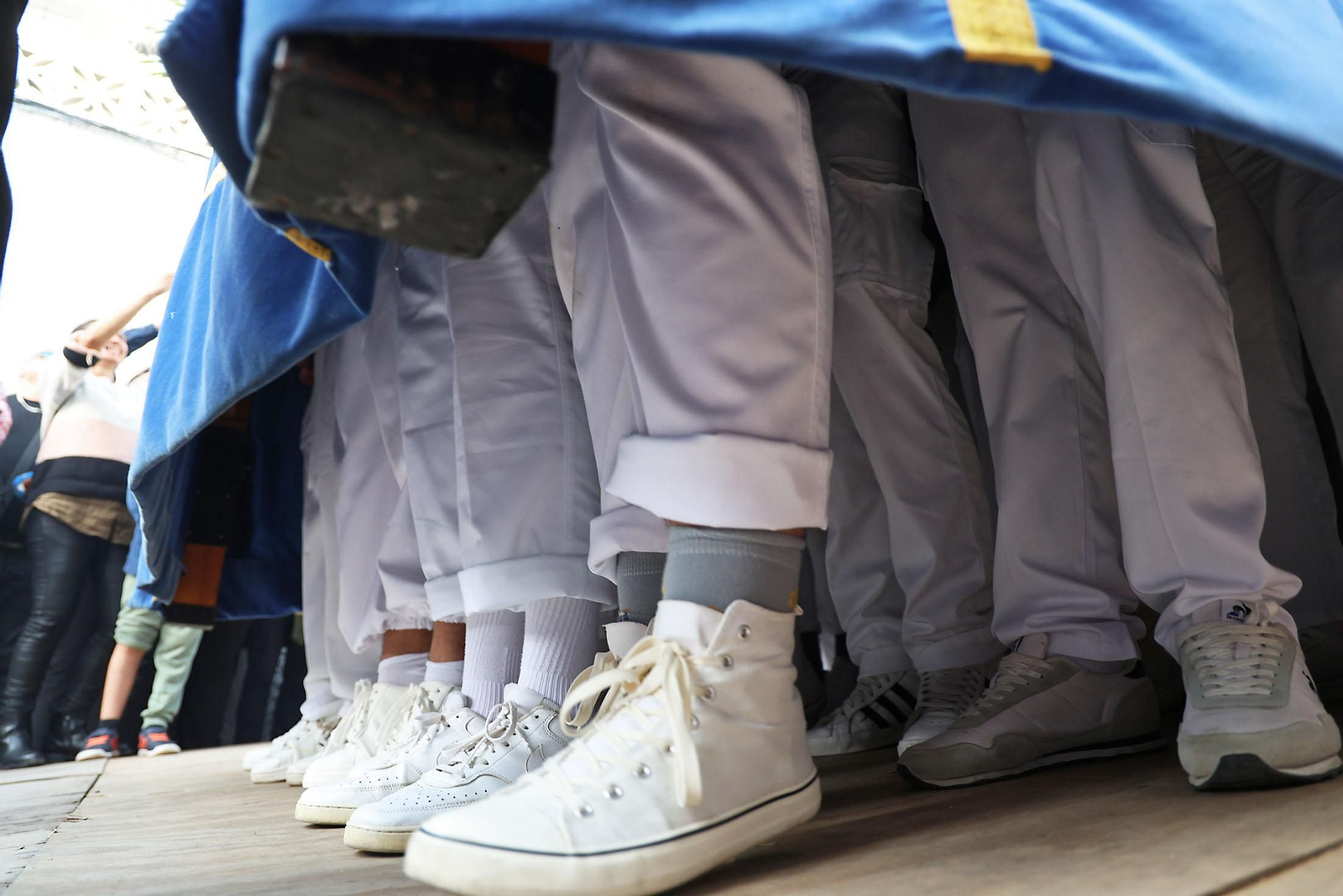 Imágenes de la VIrgen de Los Dolores por su barrio de las Colonias