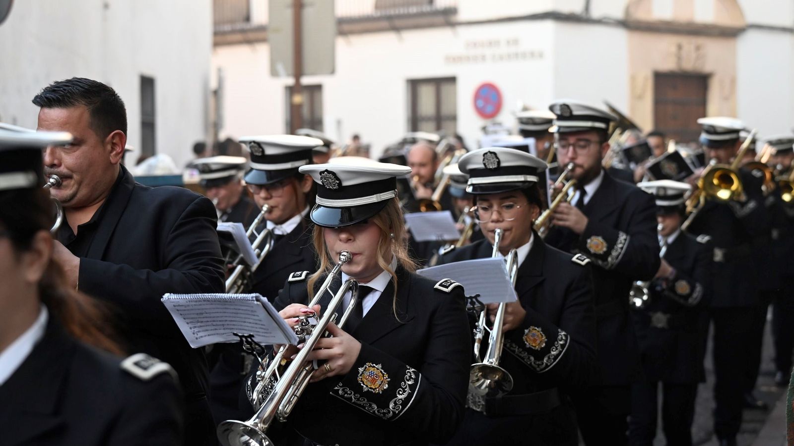 La Agrupación Musical de El Carpio, durante la procesión del año pasado del Divino Pastorcillo.