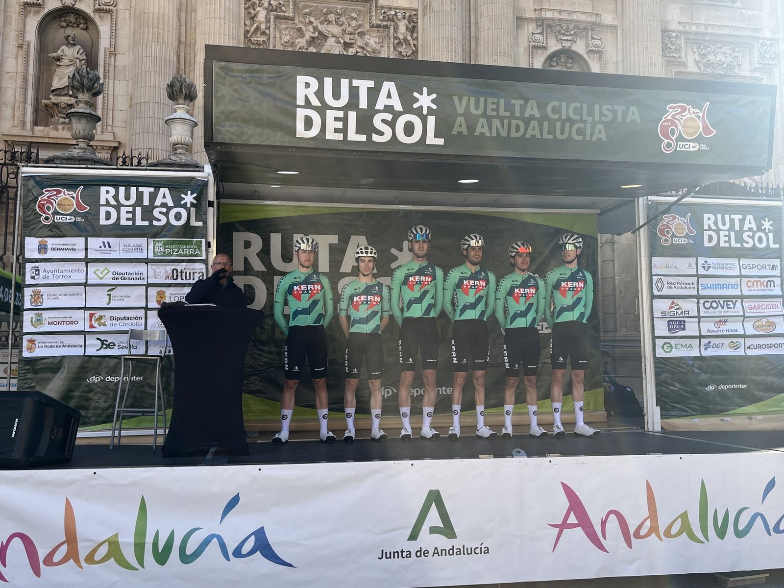 En imágenes: Jaén, espectacular escenario de la tercera etapa de la Vuelta a Andalucía - Ruta del Sol