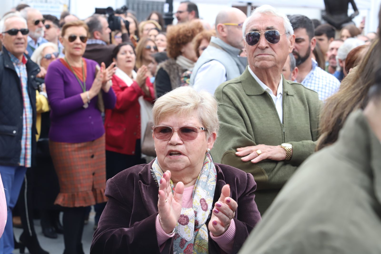 Imágenes de la misa de la Hermandad del Rocío de Huelva ante la Virgen del Rocío